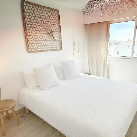 Blanc Sable Hotel