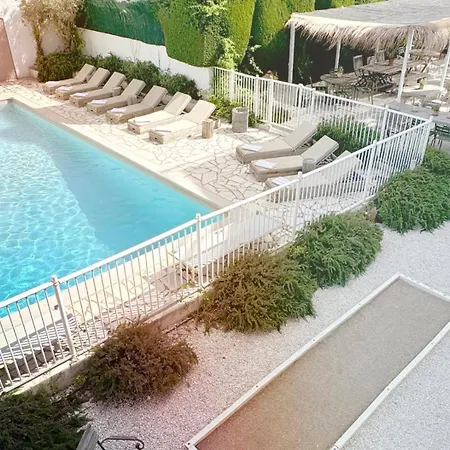 Blanc Sable Hotel 3*