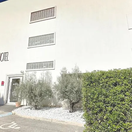 Hotell Blanc Sable Golfe-Juan
