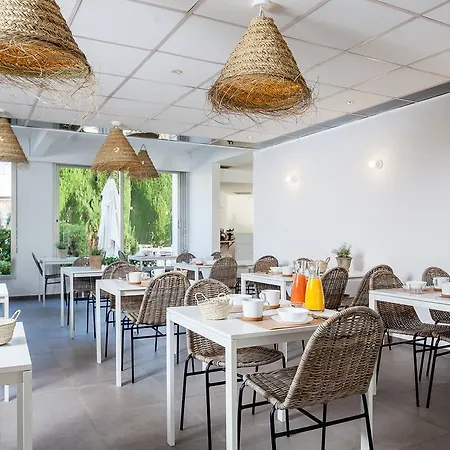 Hotell Blanc Sable Golfe-Juan